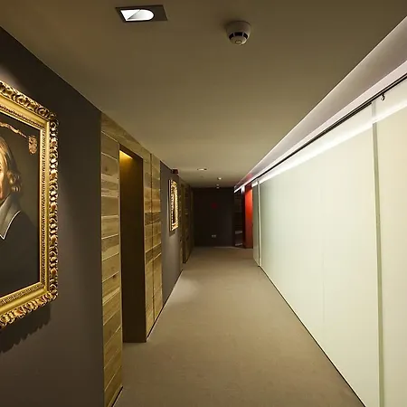 涂鸦画廊设计酒店 5*