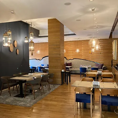 涂鸦画廊设计酒店