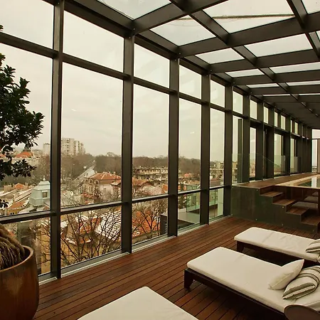 涂鸦画廊设计酒店 酒店 瓦爾納