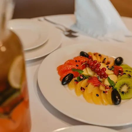 涂鸦画廊设计酒店 5* 瓦爾納