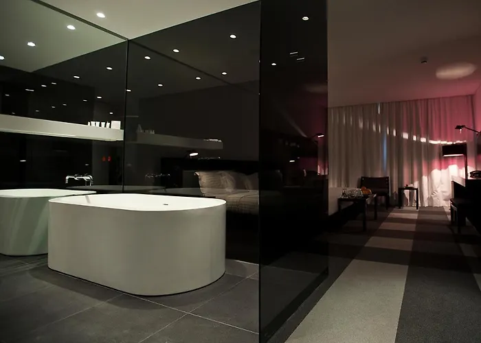 グラフィット ギャラリー デザイン 5* ヴァルナ