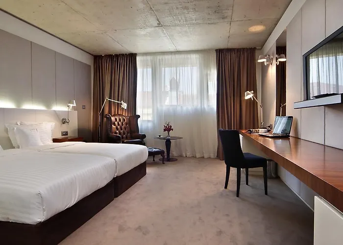 グラフィット ギャラリー デザイン ヴァルナ