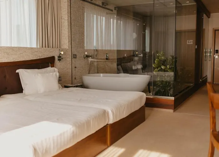 グラフィット ギャラリー デザイン 5* ヴァルナ