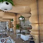 Отель Graffit Gallery Design 5*