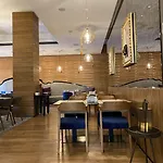 Отель Graffit Gallery Design 5*