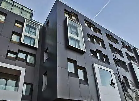 Hotel Graffit Gallery Design Warna