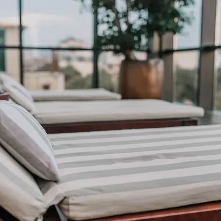 Graffit Gallery Design מלון 5*