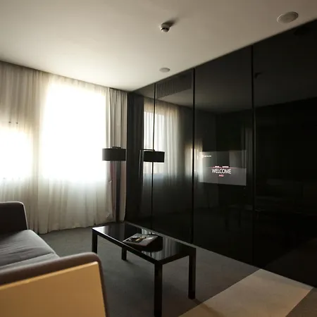 Hotel Graffit Gallery Design