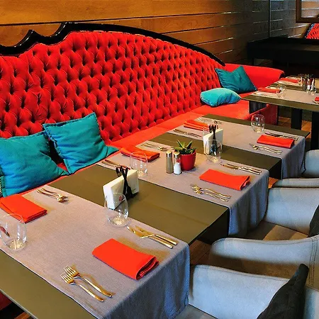 酒店 涂鸦画廊设计酒店