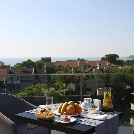 Graffit Gallery Design וארנה