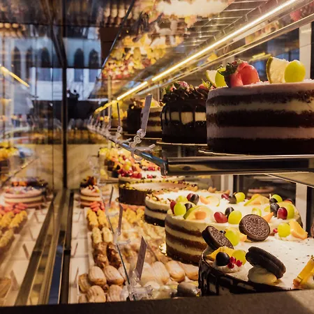 Graffit Gallery Design Szálloda 5*